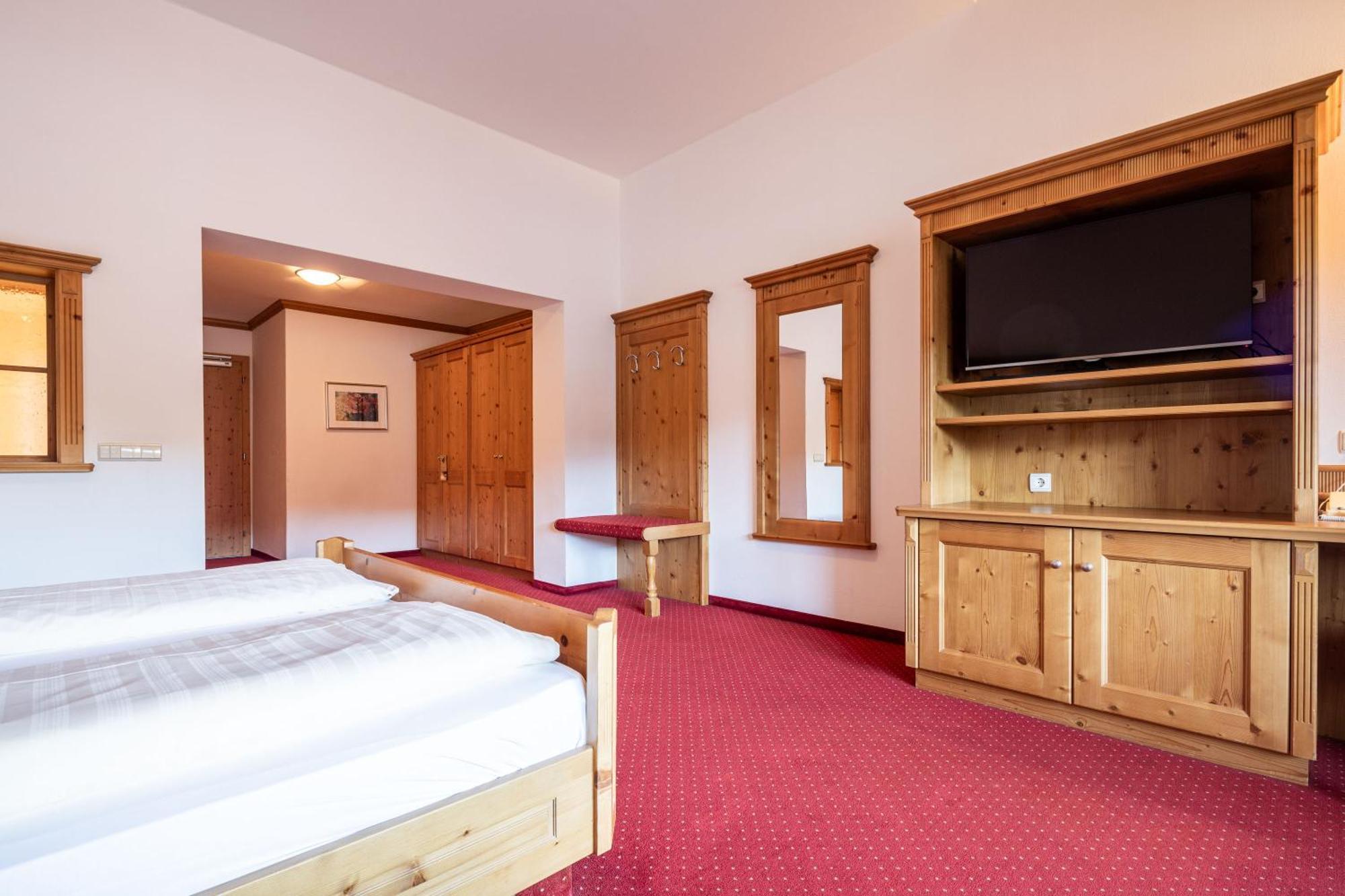 Hotel Sonnenhof Castelrotto Bagian luar foto